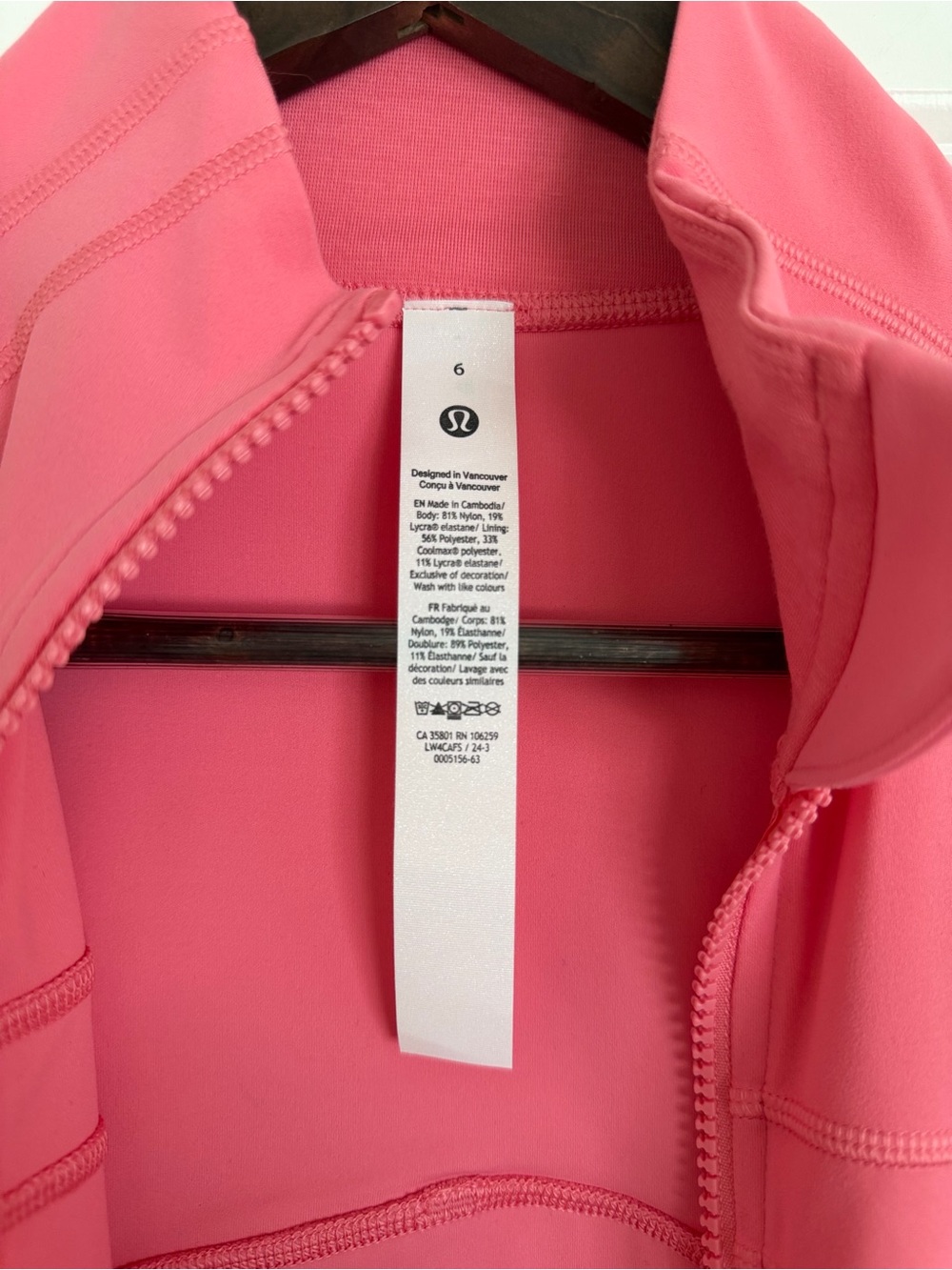 Lululemon define zip size 6 - Picture 3 of 3